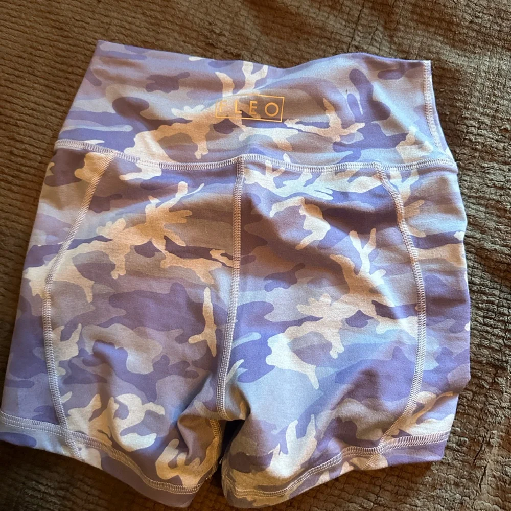 Fleo high rise camo - never worn - Picture 4 of 4